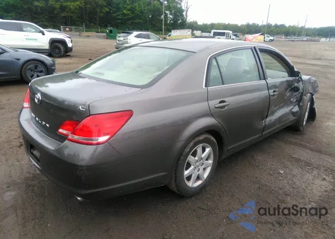 2005 Toyota Avalon Xl from USA, damaged, VIN 4T1BK36B35U018792
